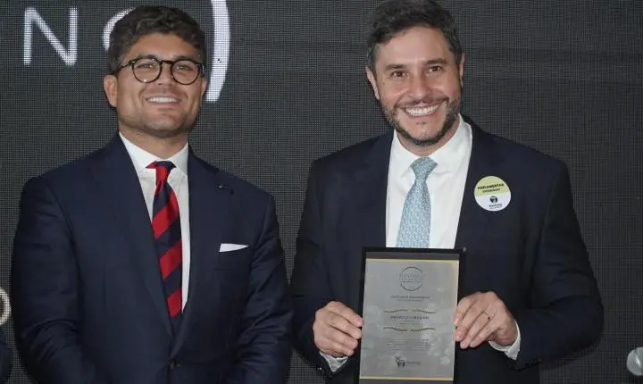 Melhor deputado federal de Rondônia pelo terceiro ano consecutivo